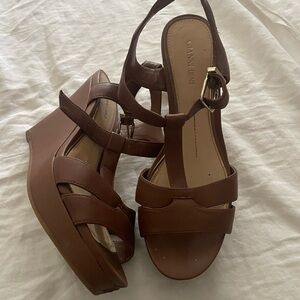 Gianni Bini Brown Leather Wedges